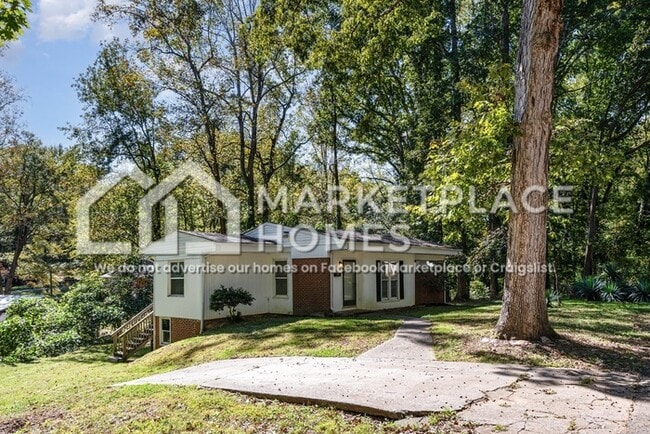 Photo - 1908 Front St