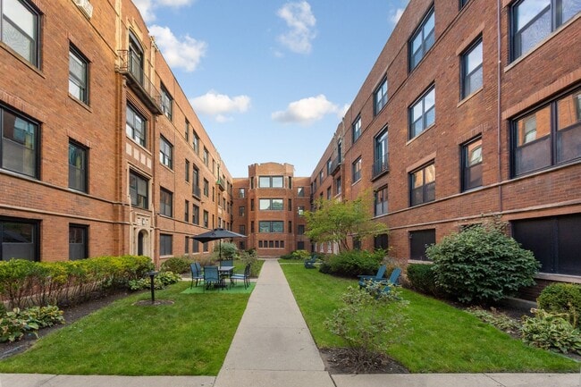 Photo - 1558 W Juneway Ter
