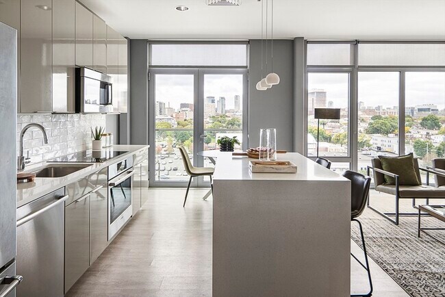 Building Photo - 9 Medford St Unit PH10 Rental