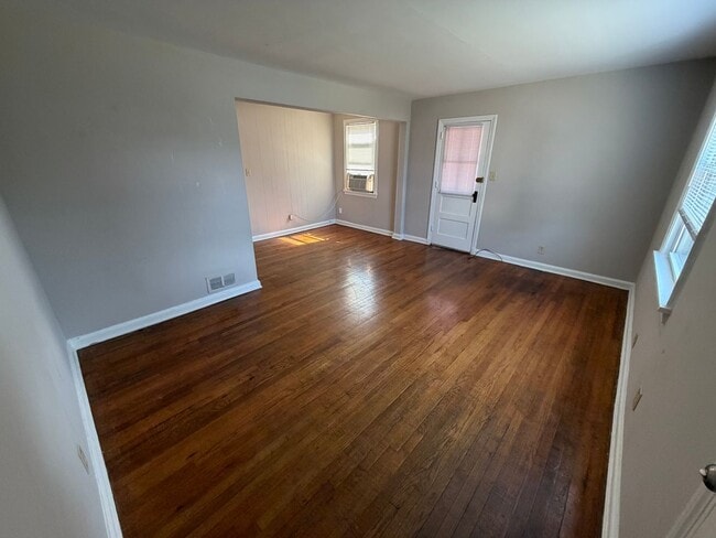 Photo - 7010 Miami Ave