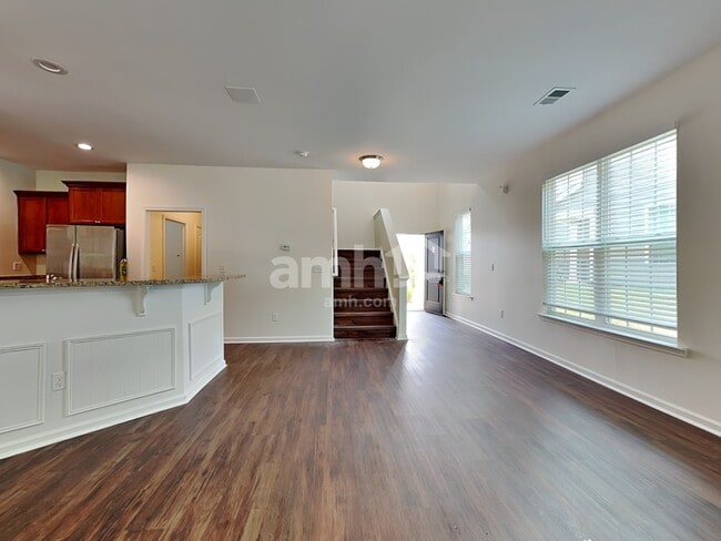 Photo - 130 Dunnsmore Dr