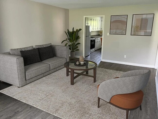 Photo - 1824 Holloway Cir