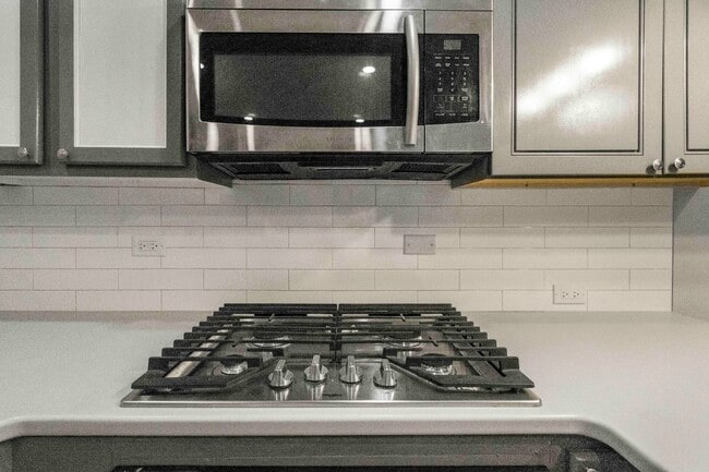 Photo - 22339 Strassburg Ave
