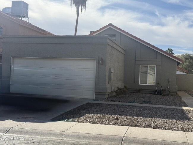 Photo - 4431 E Amberwood Dr House