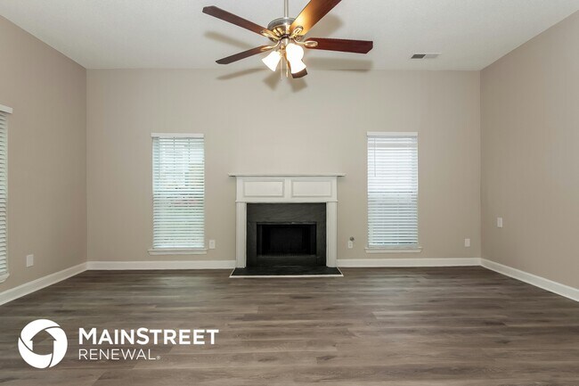 Photo - 6499 Rebecca Way