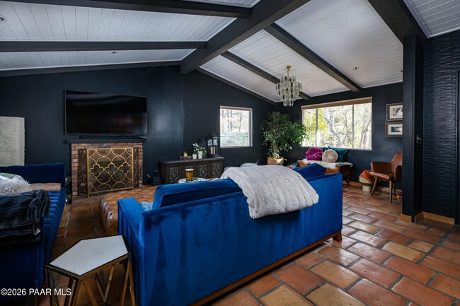 Photo - 372 Verde Ln