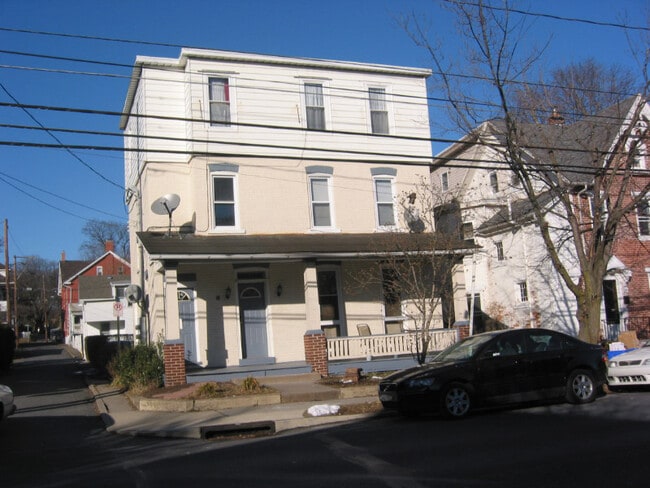 Photo - 32 W Elizabeth Ave Unit #3