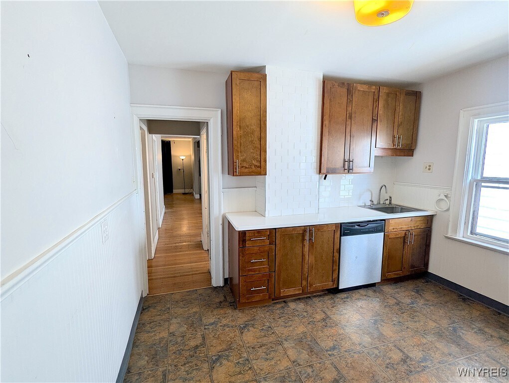 Photo - 76 St James Pl