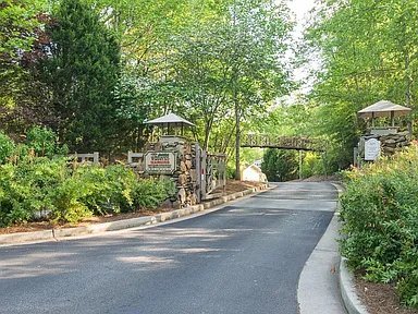 Photo - 490 S Barnett Shoals Rd