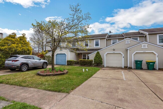 Photo - Charming 3BR Yardley Townhome - Your Perfe...