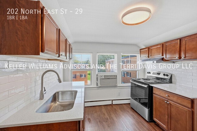 Photo - 202 N East St Unit 29