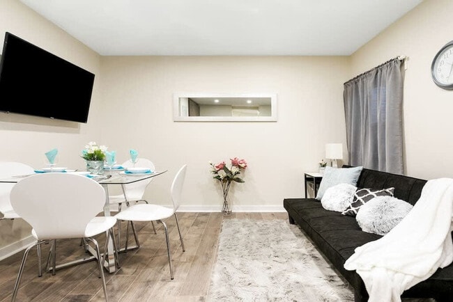 Building Photo - 57 Avenue Duluth O Unit FL2-ID1332409P