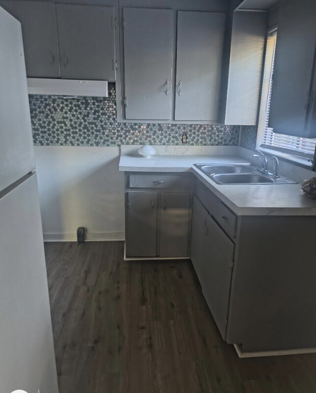 Photo - 2215 Mobile Ave