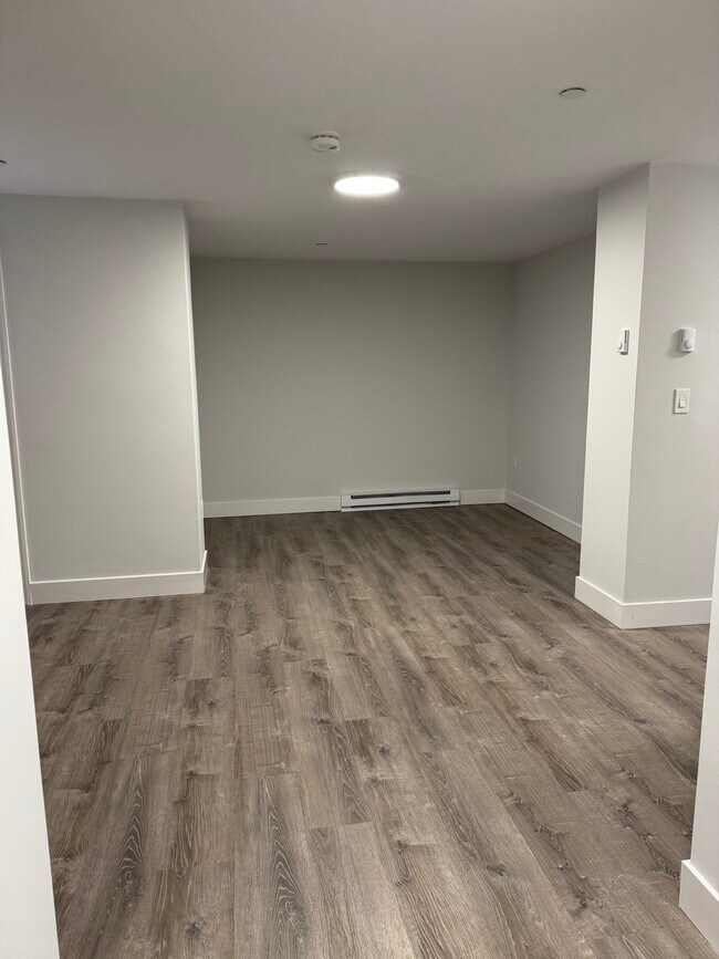 126 Jersey St Unit D