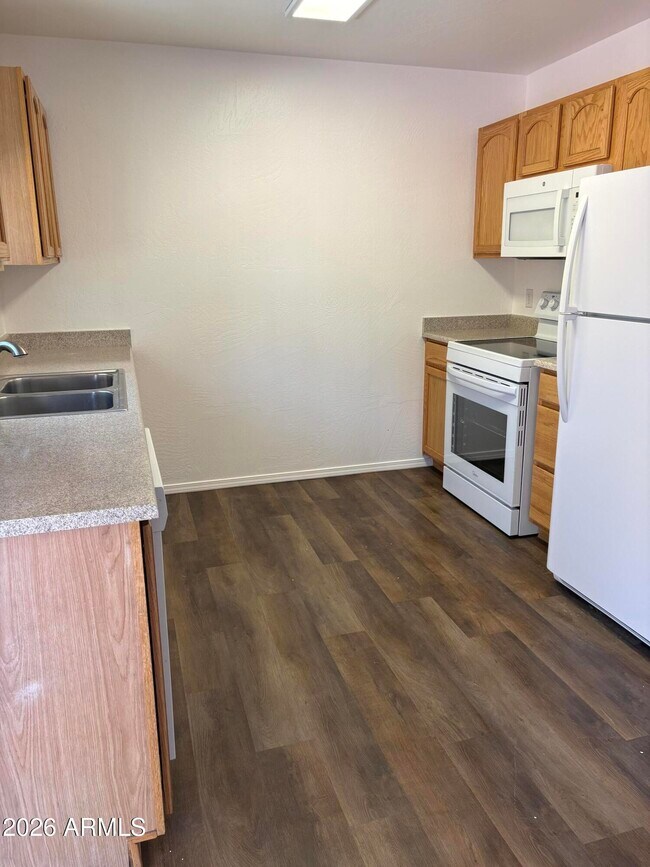 Photo - 4690 Monument Way