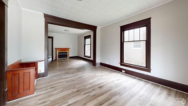 Building Photo - 801 W Exchange St Unit 801 W Exchange St DOWN Rental