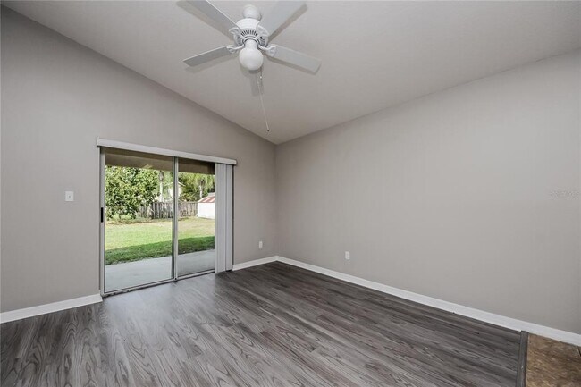 Photo - 103 11th Ave