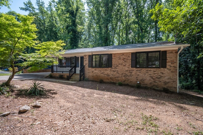 Photo - 1051 Crooked Creek Rd
