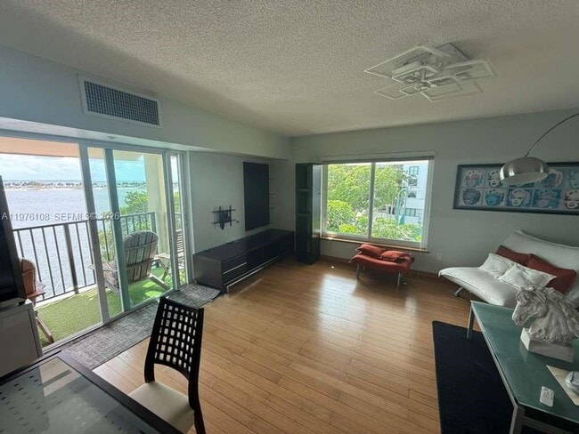 Photo - 2201 Brickell Ave Unit 98