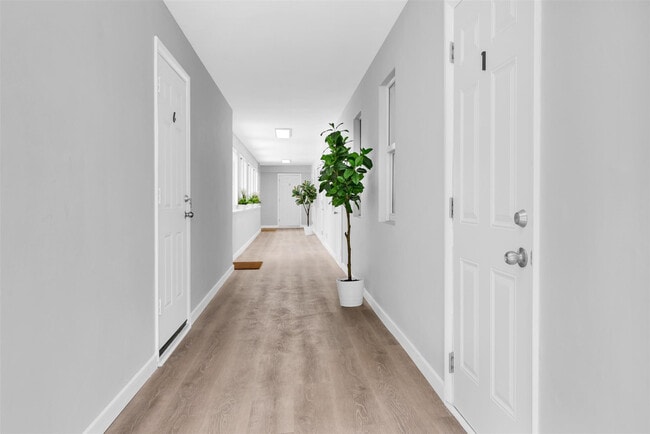 Photo - 1841 Adams St Unit 4