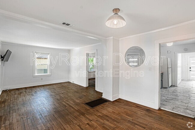 Building Photo - 421 N Stuart St Rental