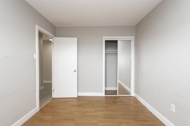 Photo - 230 Oak St Unit 1002