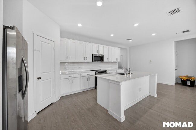 Photo - 7005 Black Ash Ln