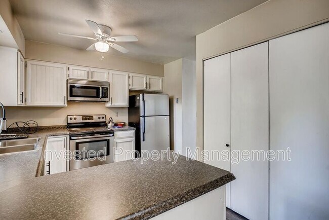 Photo - 172 S Cody St