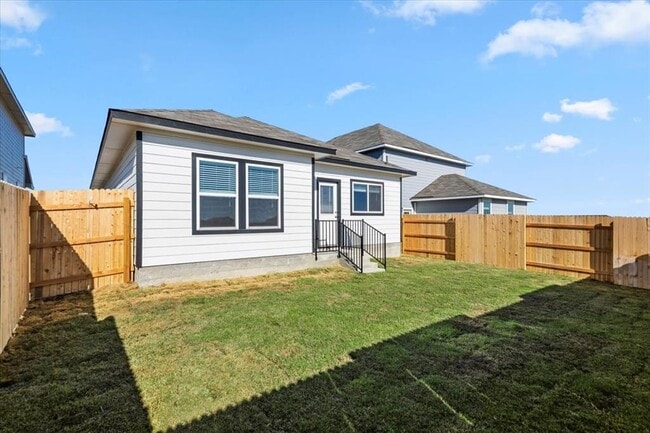 Photo - 2609 Derwent Dr