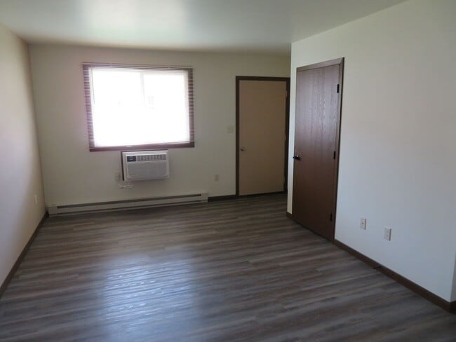 Photo - 628 W State St Unit 628 Apt#9