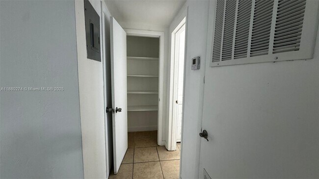 Photo - 1225 Marseille Dr Unidad 26