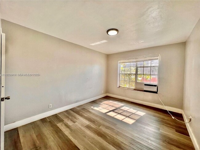 Photo - 6940 Bay Dr Unit 7