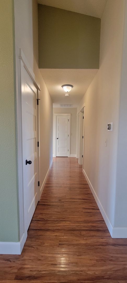 Photo - 125 S Ash St