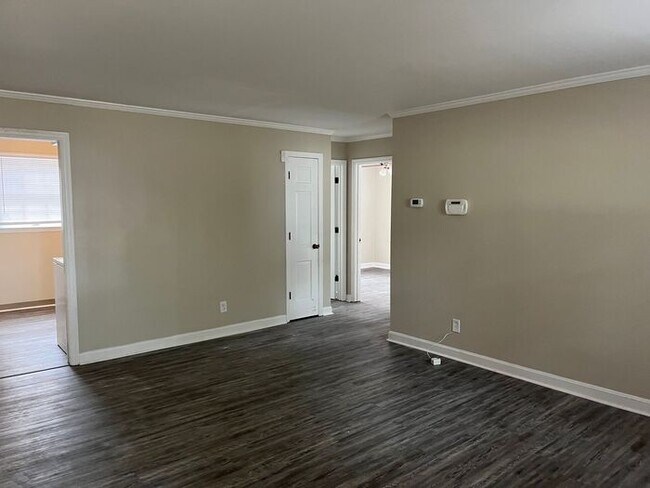 Photo - 606 Montgomery Ave