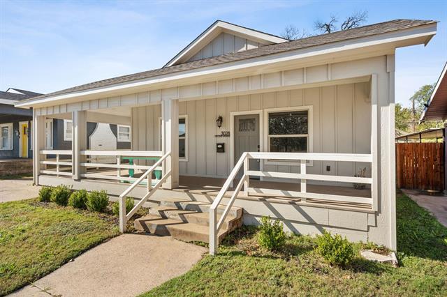 Photo - 3028 College Ave