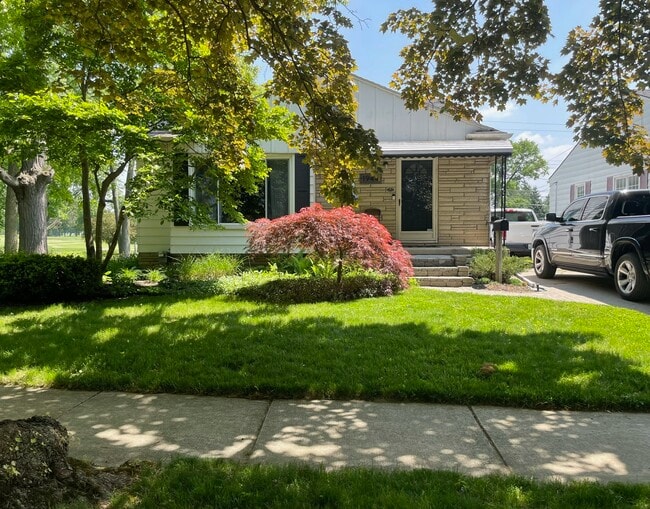 Building Photo - 1944 Brookwood Ave Rental