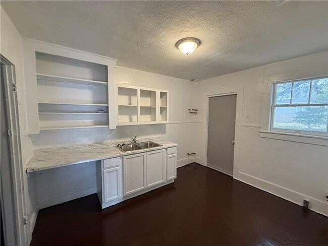 Photo - 1321 SpringHill Ave