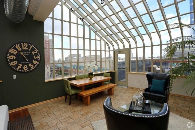 Club room - Boston Lofts