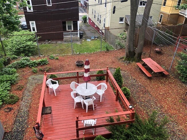 Photo - 235 Highland Ave Unidad 2