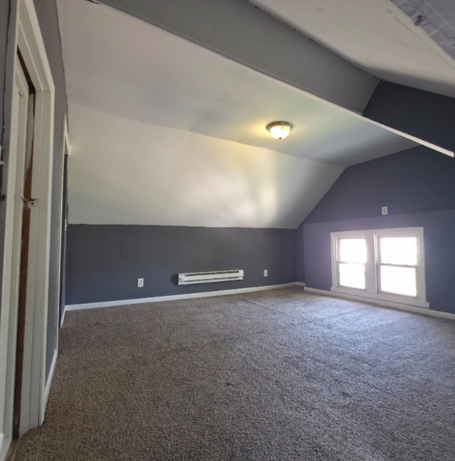 Photo - 166 8th St NW