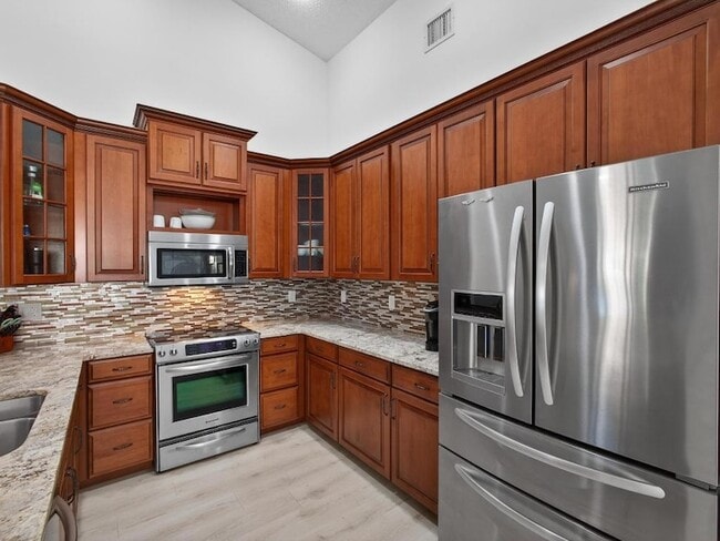 Photo - 233 W Coral Trace Cir