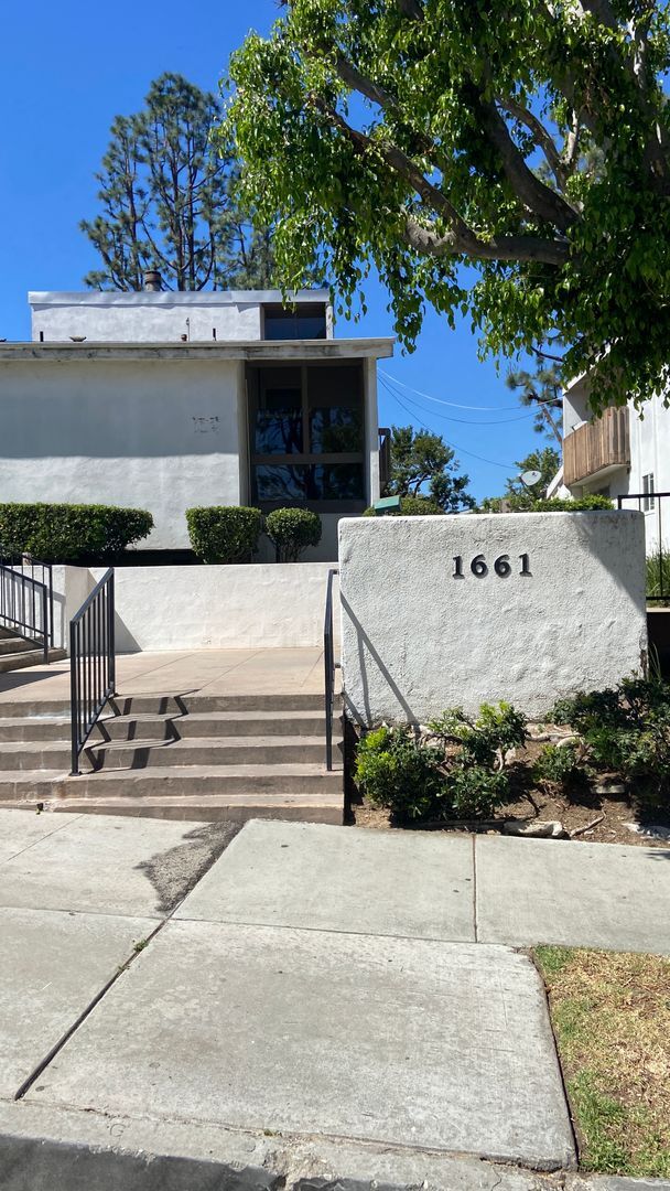 Photo - Beautiful Condo in Serene Montebello HOA – Pool, Spa, Prime Location Unidad 240