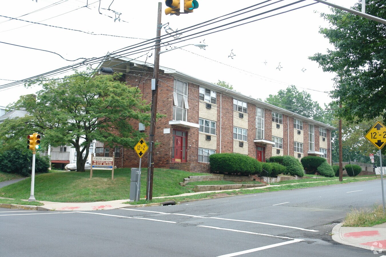 Photo - 229-235 Chilton St Apartments