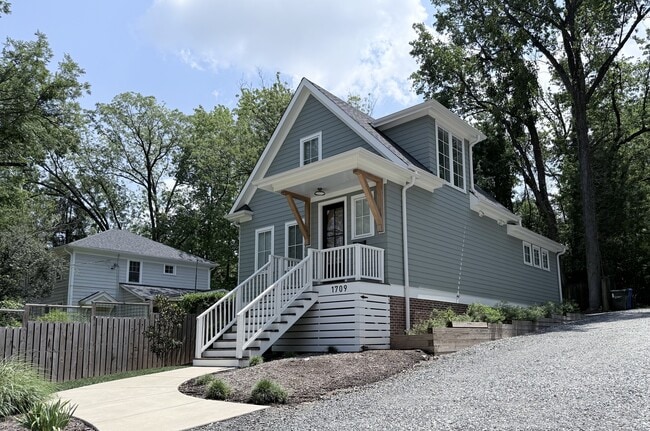 Photo - 1709 F St