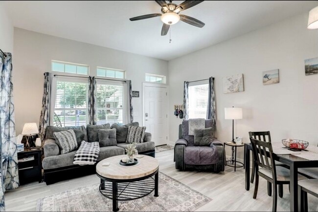 Photo - 4123 Ave Q 1/2
