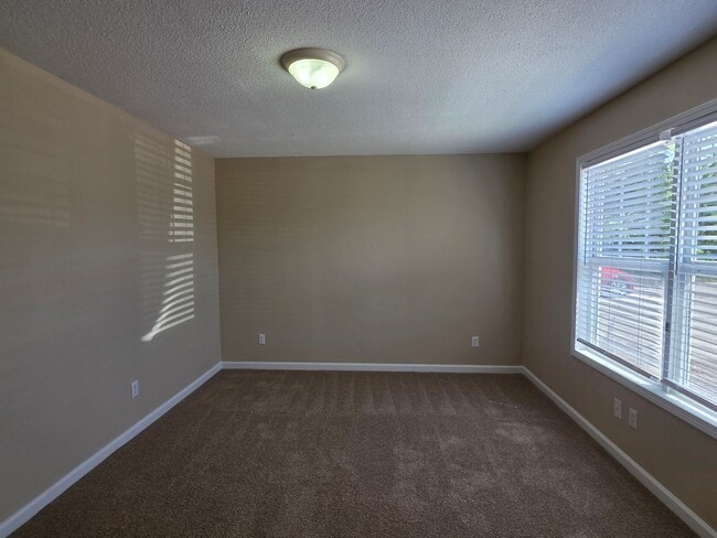 Photo - 203 Beech St Unit B