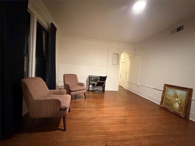 Photo - 402 Hyde Park Blvd Unit 4