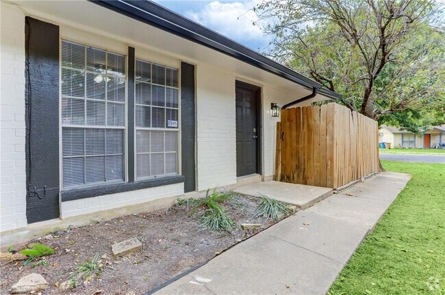 Building Photo - 10611 Golden Quail Dr Rental