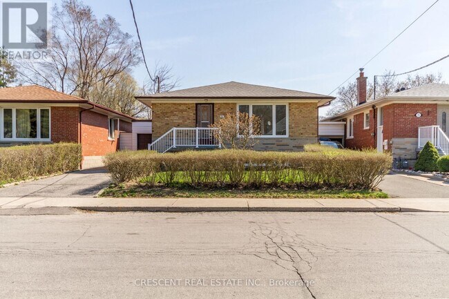 Photo - 51 Black Creek Blvd