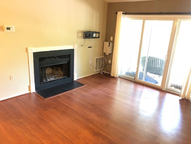 Building Photo - 13102 Wonderland Way Unit 194